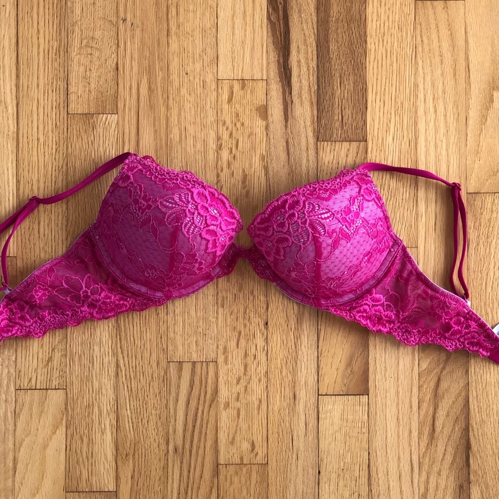 VS- Very Sexy Push-up- Hot Pink
